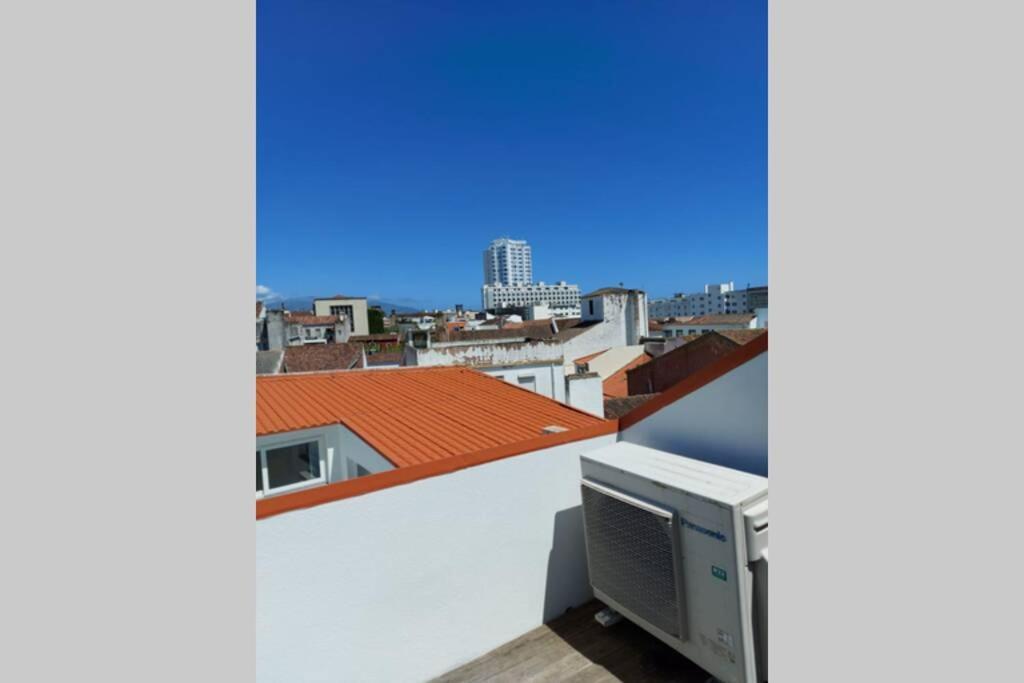 Azorean Flats V Heart Of Ponta Delgada - Centro ภายนอก รูปภาพ